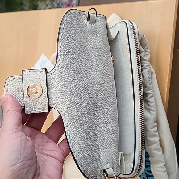 Tory burch cross body ivory - Picture 5 of 9
